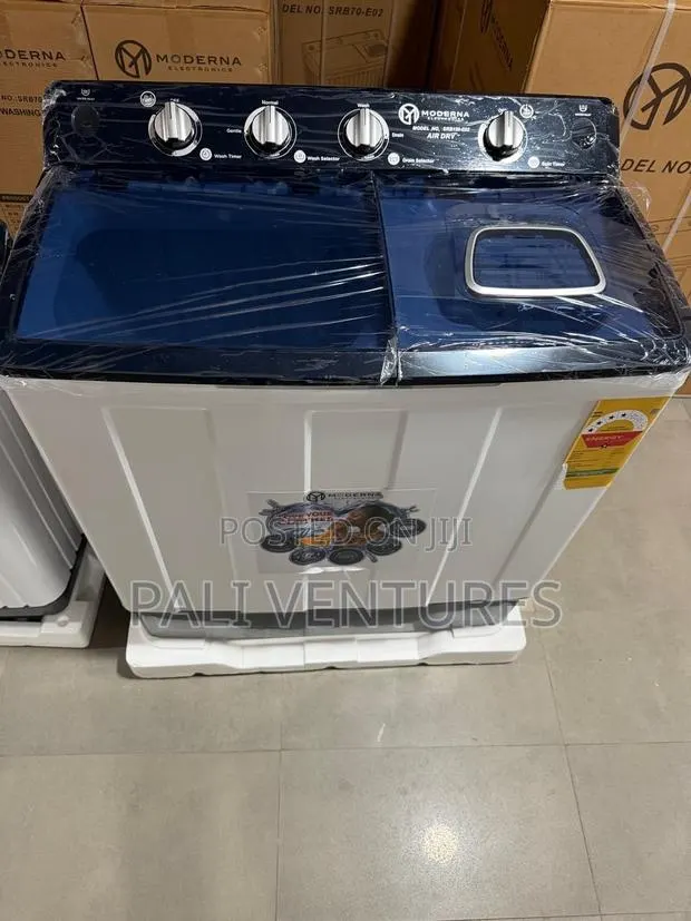 Twin-Tub Washing Machine 12kg · Photo 1