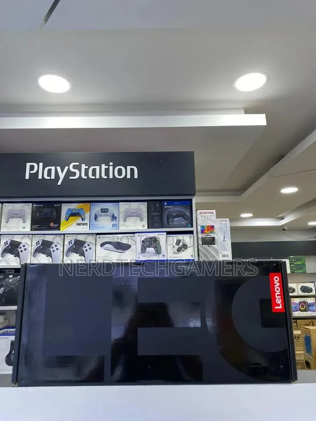 Lenovo Legion Go 2 · Photo 1