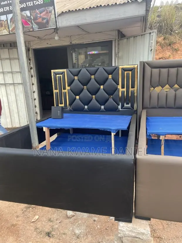 Double Bed Frame · Photo 1