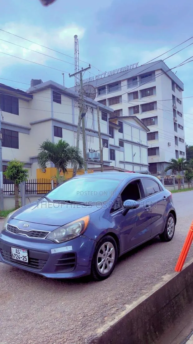 Kia Rio LX 4dr Hatchback (1.6L 4cyl 6A) 2016 Blue · Photo 1