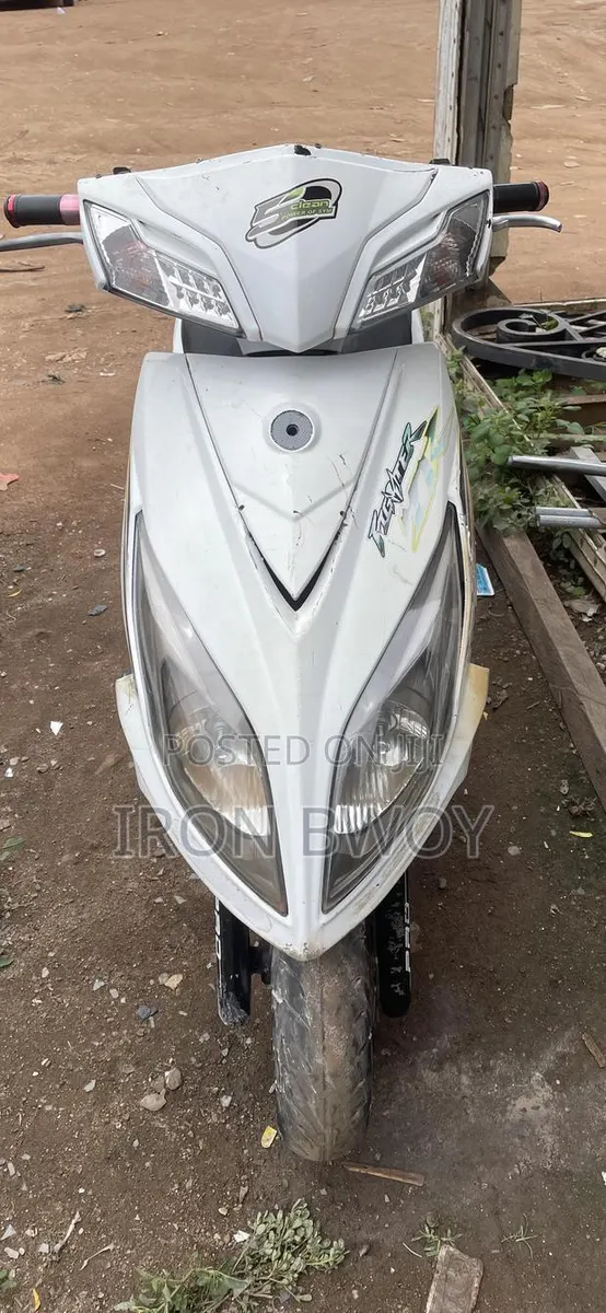 SYM Symnh 2020 White · Photo 1
