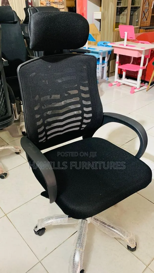 Brand New Office/Swivel Chair · Photo 1