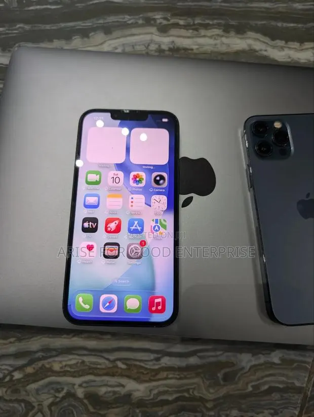Apple iPhone 13 128 GB Black