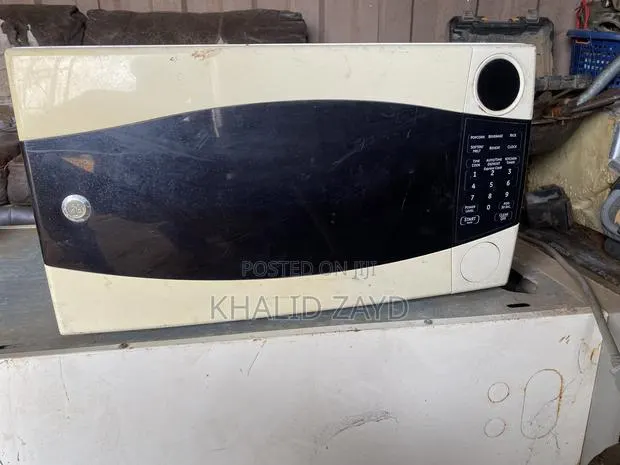 Microwave Oven