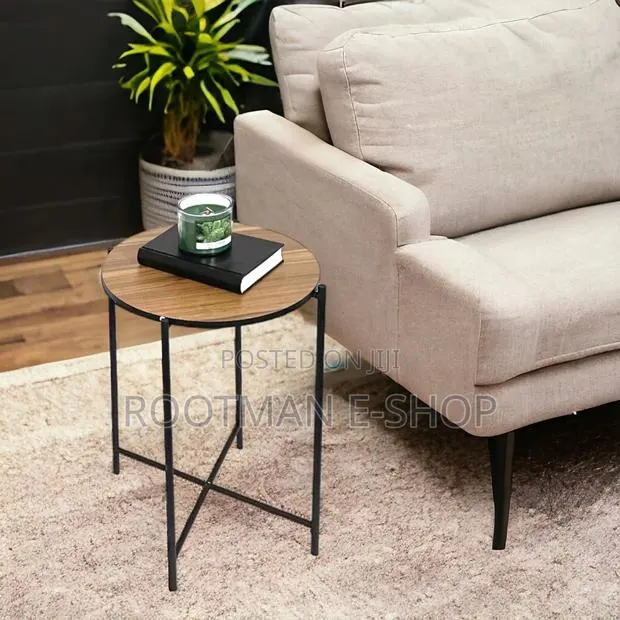 Coffee Table With Removable Top and Reversible Side Table · Photo 1