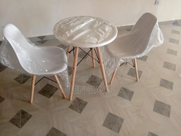 Comfortable Coffee Chair · Photo 1