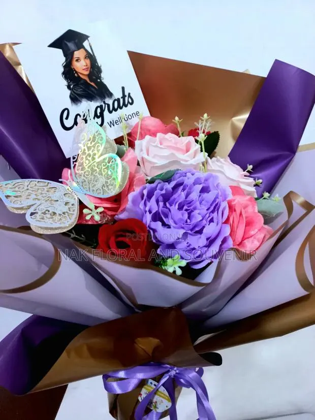 Flower Bouquet for Graduation · Photo 6