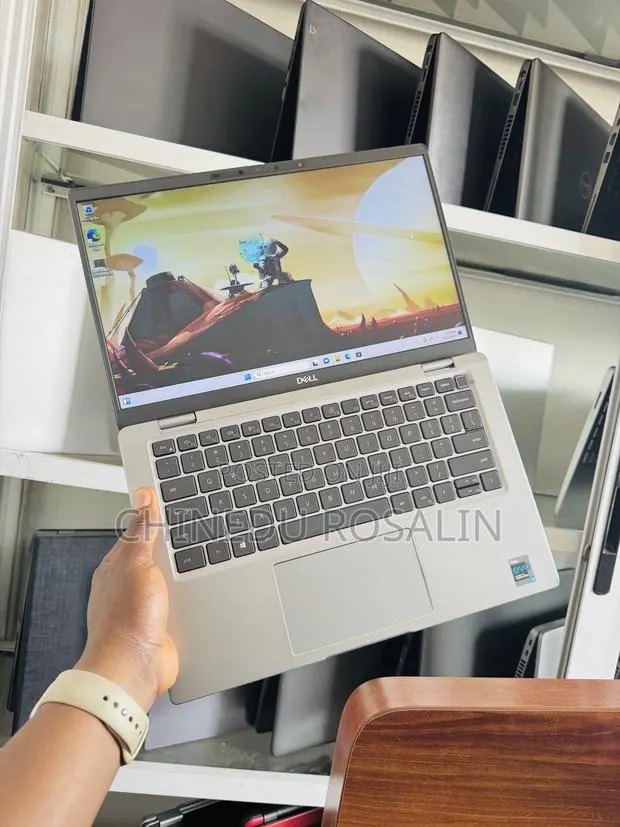 Laptop Dell Latitude 7420 16GB Intel Core i7 SSD 512GB · Photo 1