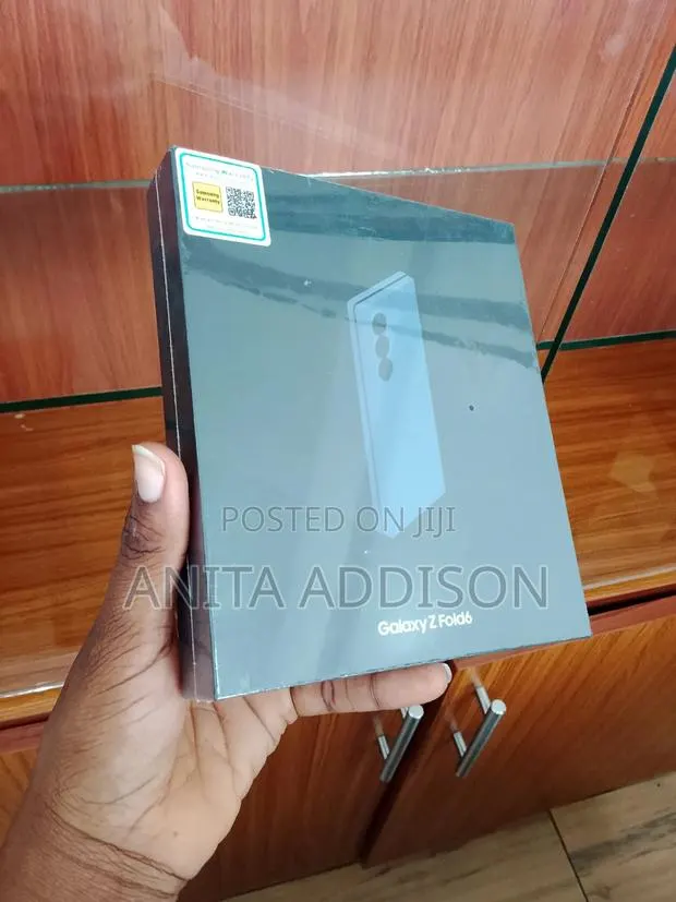 New Samsung Galaxy Z Fold6 256 GB Blue · Photo 1