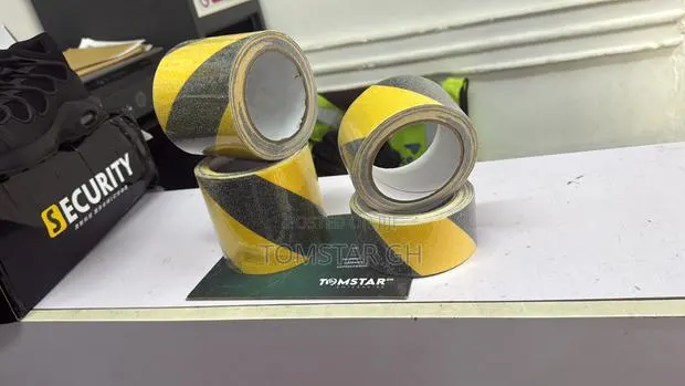 Anti Slip Safety Tape Big Size · Photo 1