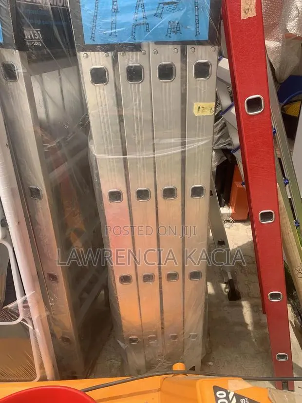 4*4 Foldable Aluminium Ladder · Photo 1