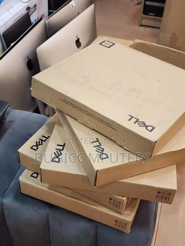 New Laptop Dell Pro 14 32GB Intel Core Ultra 7 SSD 512GB · Photo 1
