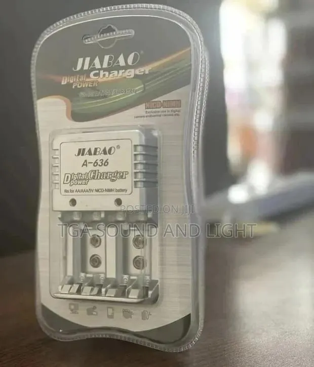 Jiabao A-636 Digital Power Battery Charger · Photo 1