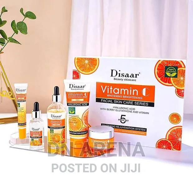 Disaar Facecare 100% Whitening Vitamins C Set 5pcs · Photo 1