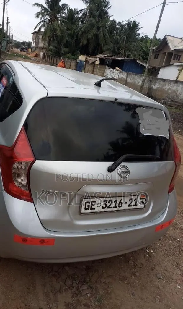 Nissan Note 2012 Gray · Photo 1