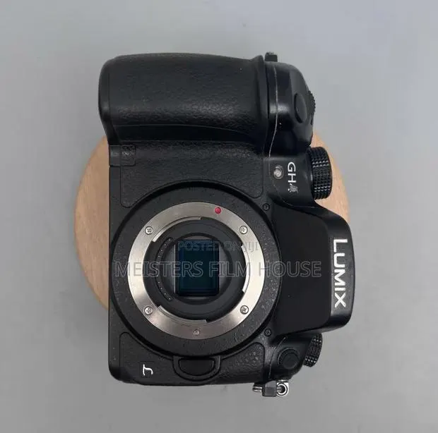Panasonic Gh4 98% New · Photo 1