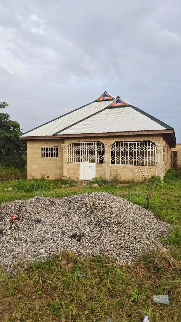 3bdrm Apartment in Aboaso, Kumasi Metropolitan for sale · Photo 1