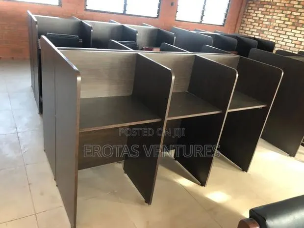 Library/Teachers Table and Chairs · Photo 1