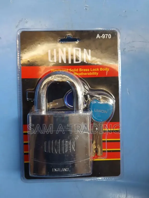 Linion Solid Brass Padlock · Photo 1