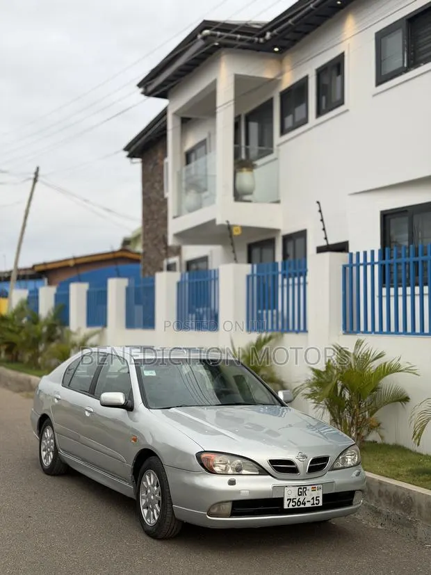Nissan Primera 2009 Silver · Photo 1