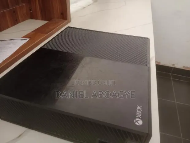 Xbox One 1 · Photo 1