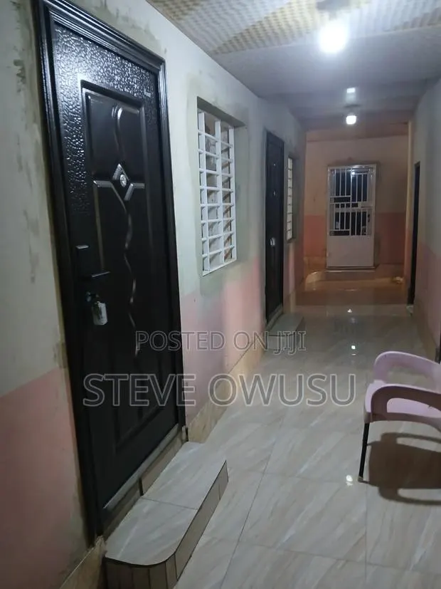 7bdrm House in Ansah Estate, Kumasi Metropolitan for sale · Photo 1