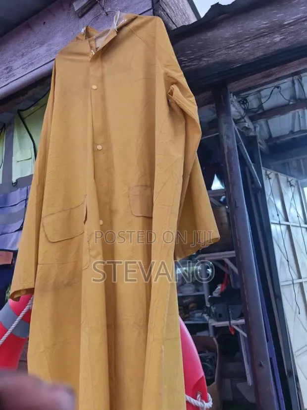 Rain Coat (Straight) · Photo 1