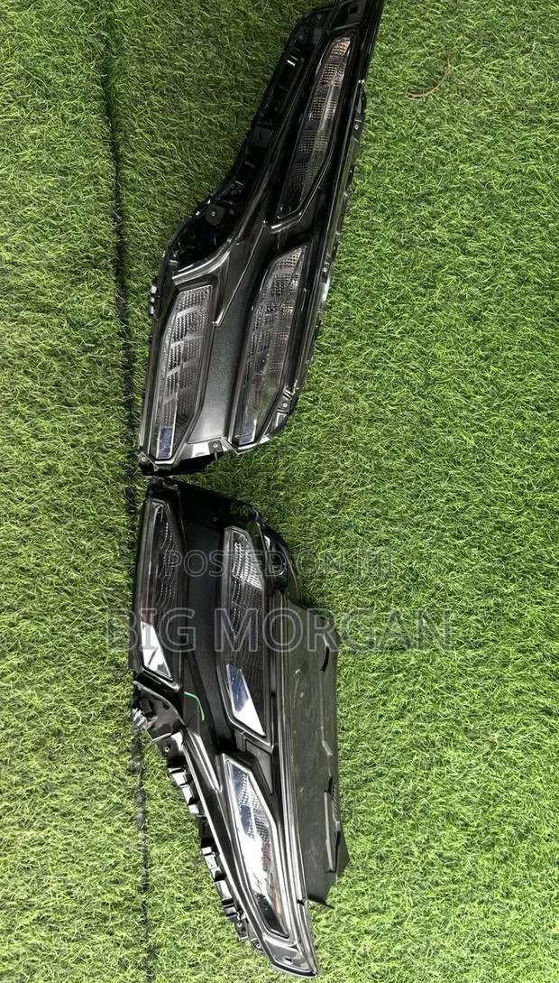 Hyundai Tucson 2025 Headlights Led Pair · Photo 1