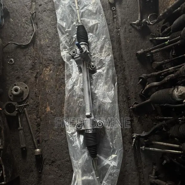 Toyota Corolla 2009 to 2013 Steering Rack · Photo 1