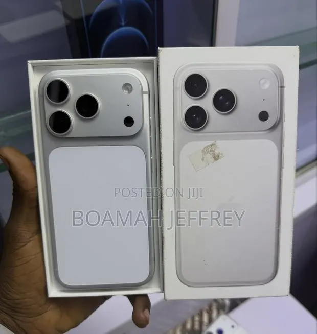Apple iPhone 17 Pro 256 GB Silver · Photo 1
