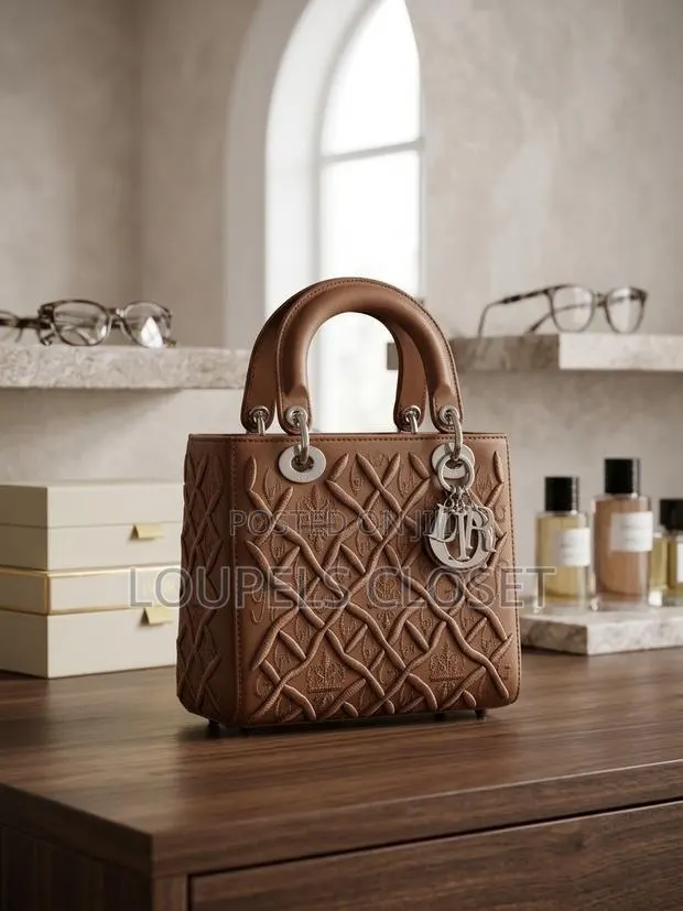 Bags for Ladies · Photo 1