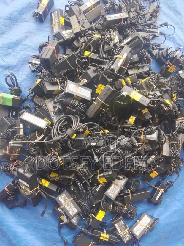 Quality Laptop Chargers in Stock · Photo 1