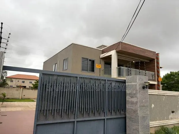 7bdrm Duplex in East Legon Hills, School Junction for rent · Photo 1