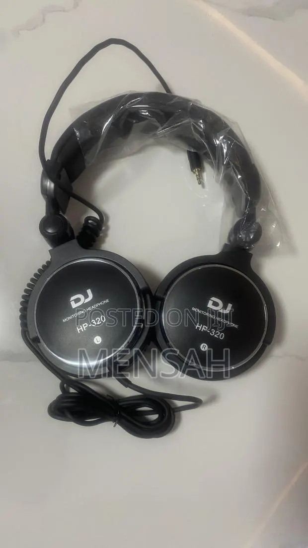HP-320 Studio/Dj Headphone · Photo 1