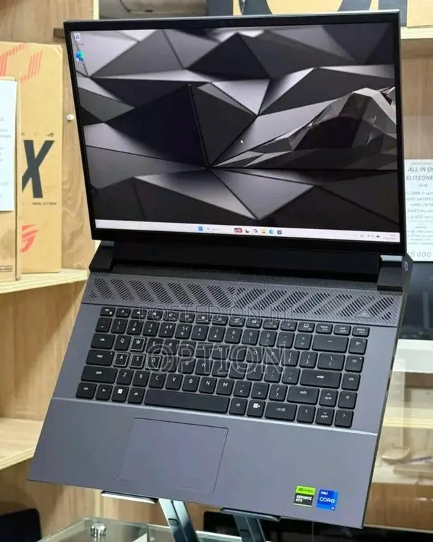 New Laptop Dell Precision 5690 16GB Intel Core i7 SSD 1T · Photo 1