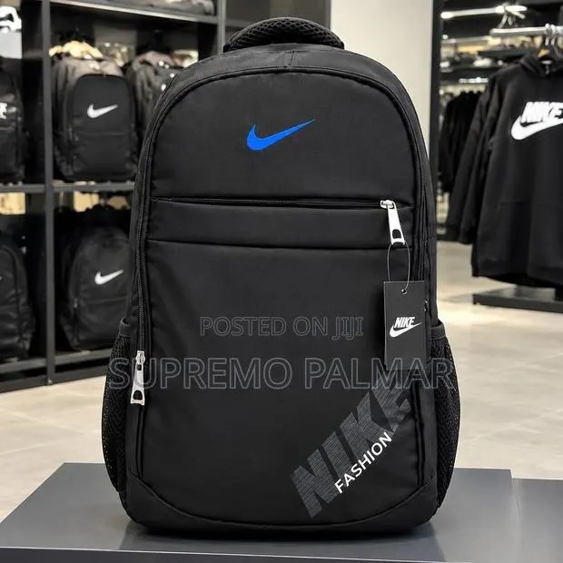 Plain Backpack – Black Nike Backpack for School Works · Photo 1