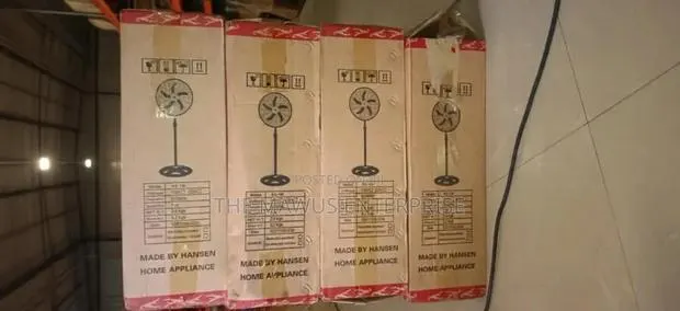 Hansen Powerful 5-Blade Standing Fan With Adjustable Height · Photo 1