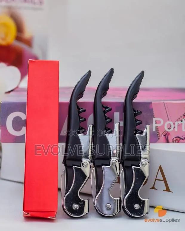 Black Seahorse Wine Corkscrew · Photo 1