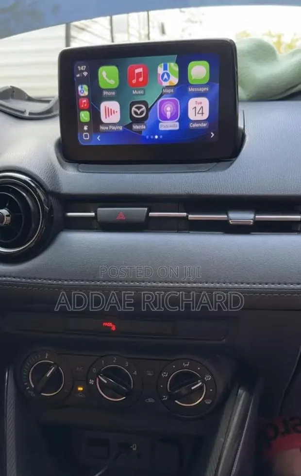 Wired/Wireless Carplay Retrofit Kit for Yaris IA All Mazda 2, 3, Cx5 · Photo 1