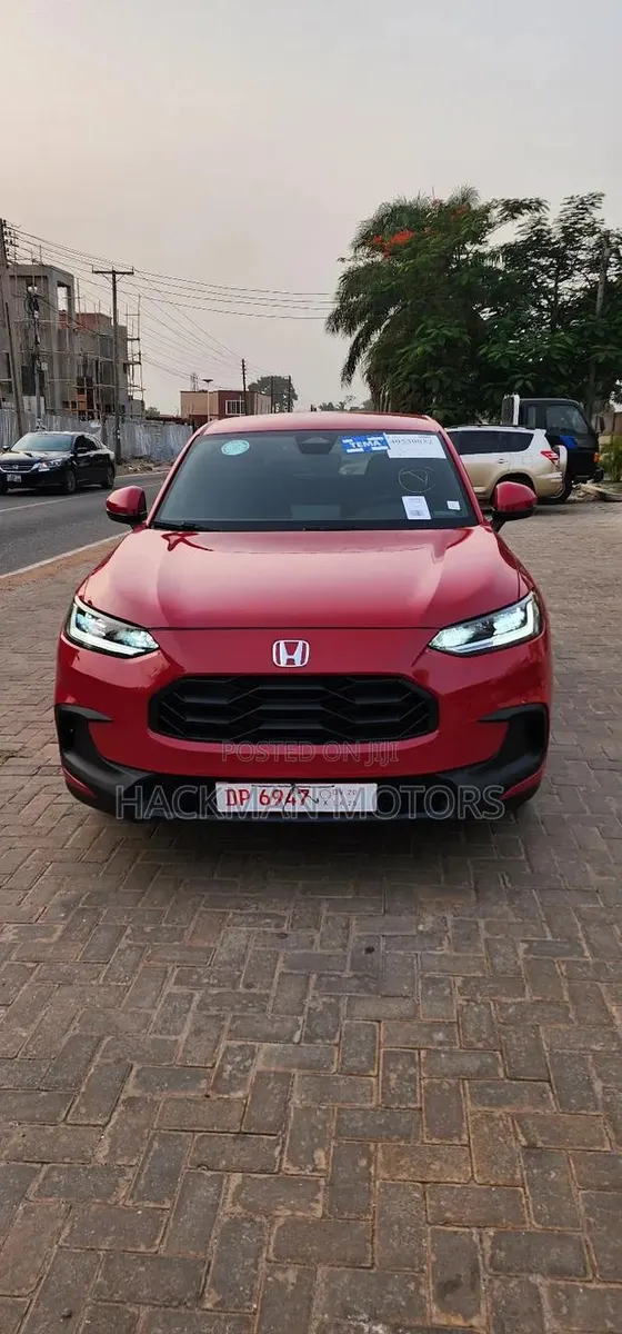 Honda HR-V Sport 2WD CVT 2023 Red · Photo 1