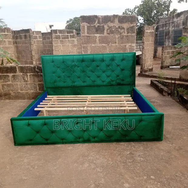 Green Qualit King Size Bed Frame Is Available · Photo 1