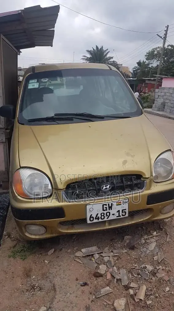 Hyundai Atos 1999 Gold · Photo 1
