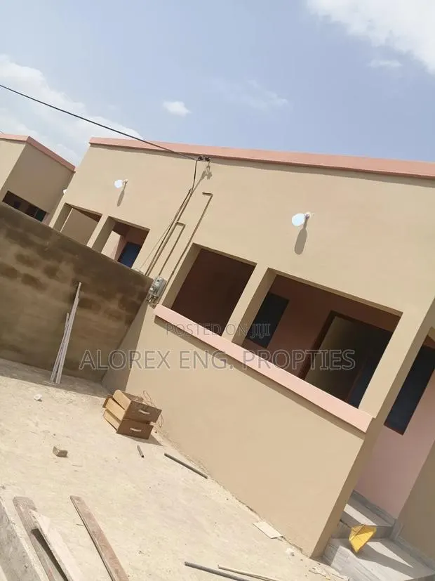 1bdrm House in Self Compound, Ghana Flag for rent · Photo 1