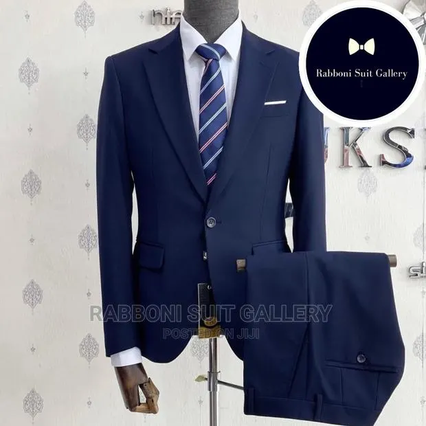 Two Pieces Suit · Photo 1