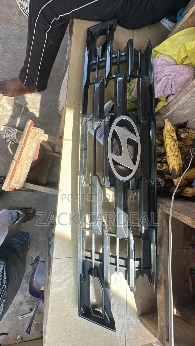 Hyndai Tucdon 2025-2026 Front Grill Available · Photo 1