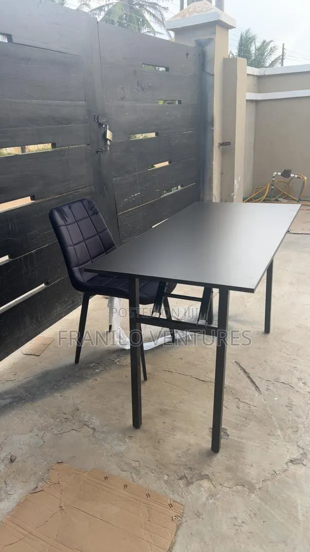 1.4m Foldable Study Table · Photo 1