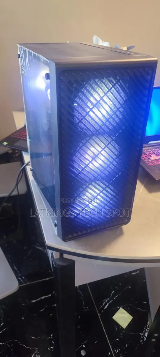 New Desktop Computer 8GB Intel Core i7 SSD 128GB · Photo 1