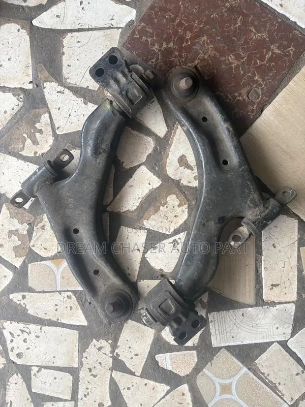 Matiz 4 or Chevrolet Spark Lower Arm · Photo 1