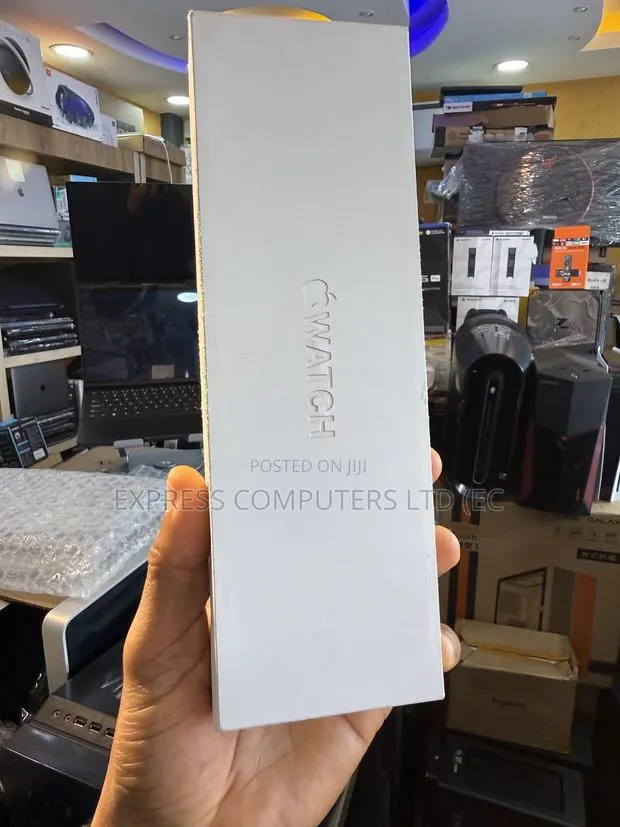 Apple Watch Series 10 42mm Rose Gold GPS 42mm Rose Gold Aluminum · Photo 1