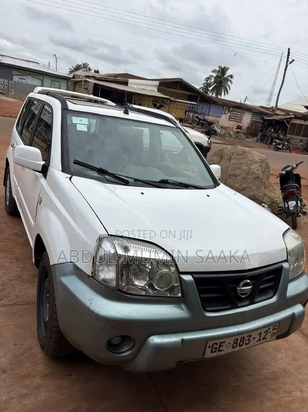 Nissan X-Trail 2006 White · Photo 1